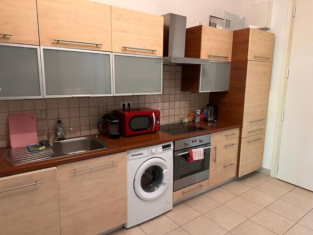 Cozy Apartment Elterleinplatz - Quiet & Close To Center Wien Exteriör bild
