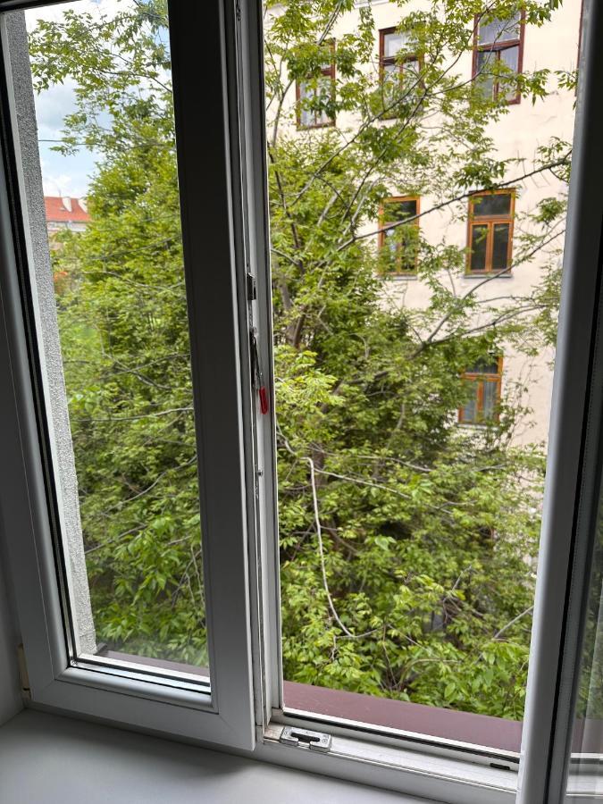 Cozy Apartment Elterleinplatz - Quiet & Close To Center Wien Exteriör bild